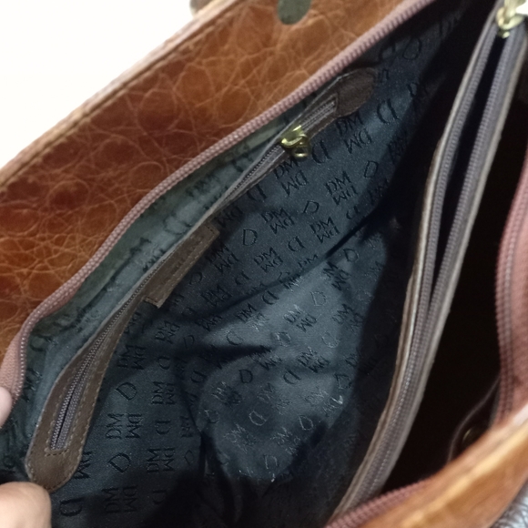 Damilano ladies bag in dark rust color. Approx 8"high. All zippers perfect. - Picture 3 of 4